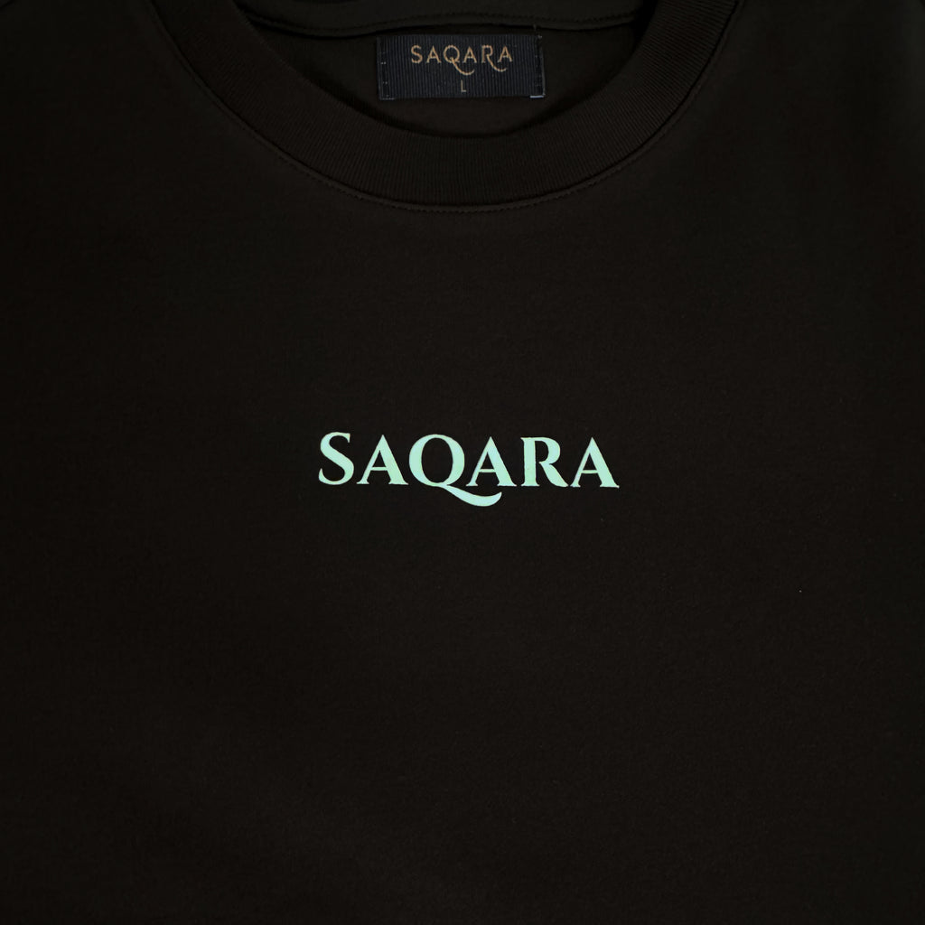 CAMISETA ESENCIAL SAQARA - CHOCOLATE