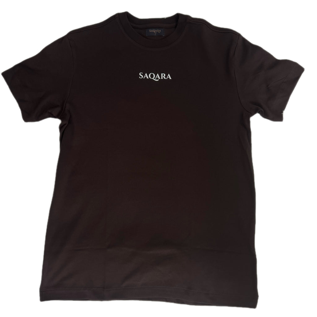 CAMISETA ESENCIAL SAQARA - CHOCOLATE
